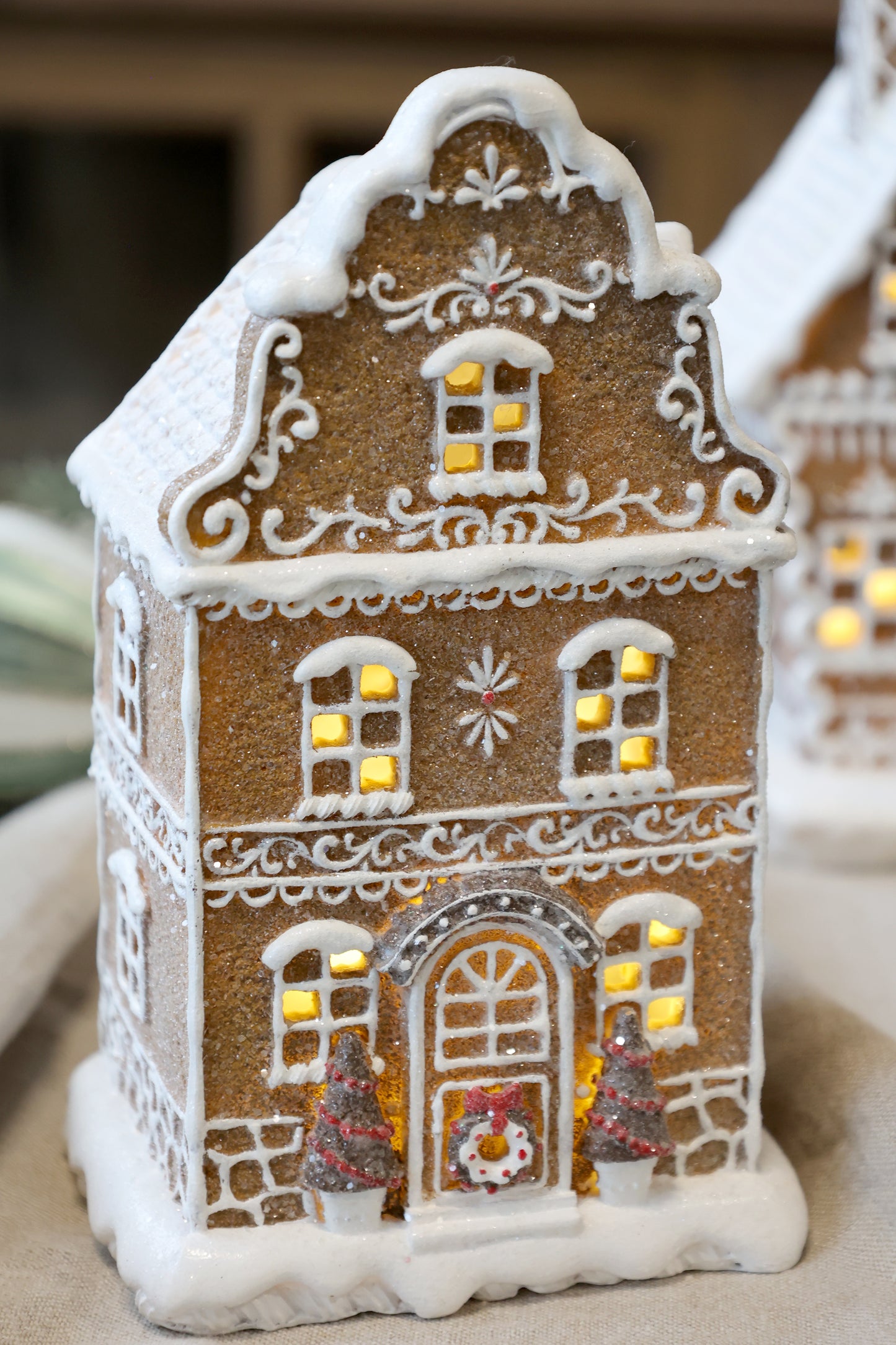 LED Gingerbread Houses
