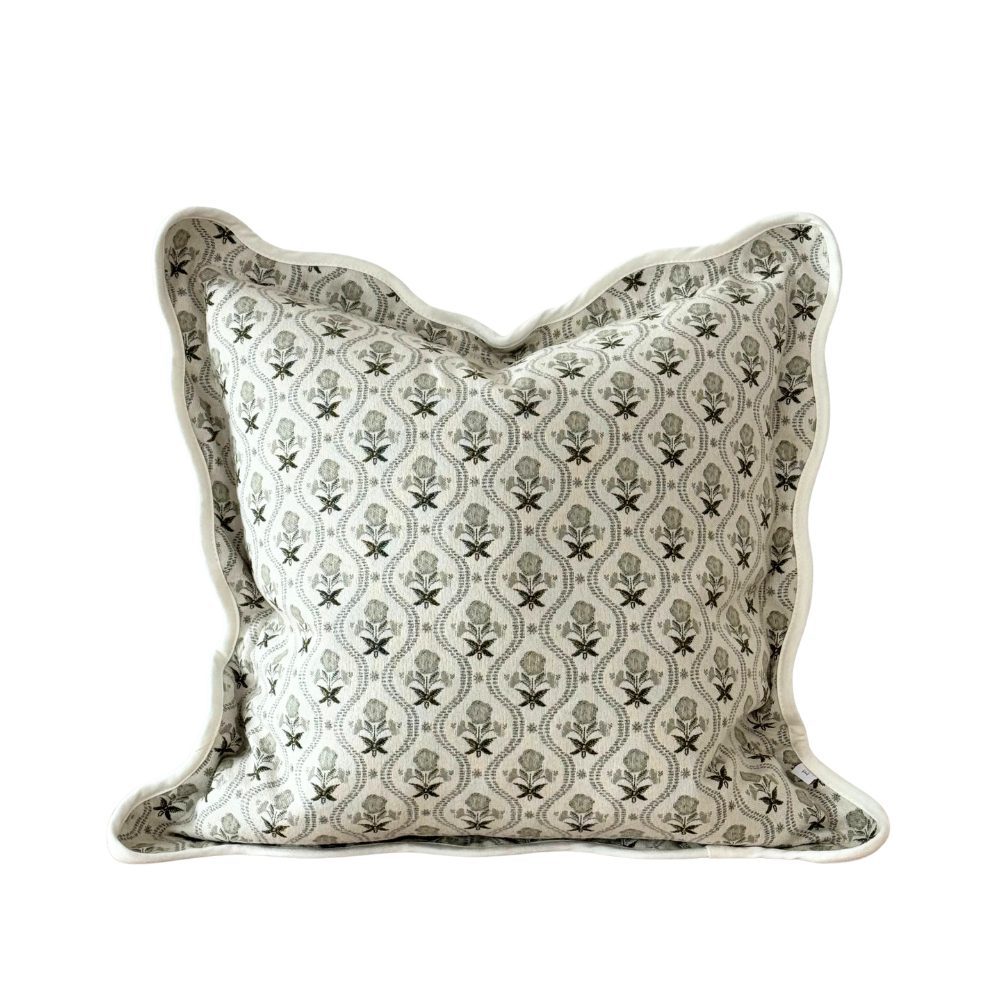 Green Vintage Scallop Edged Cushion Cover