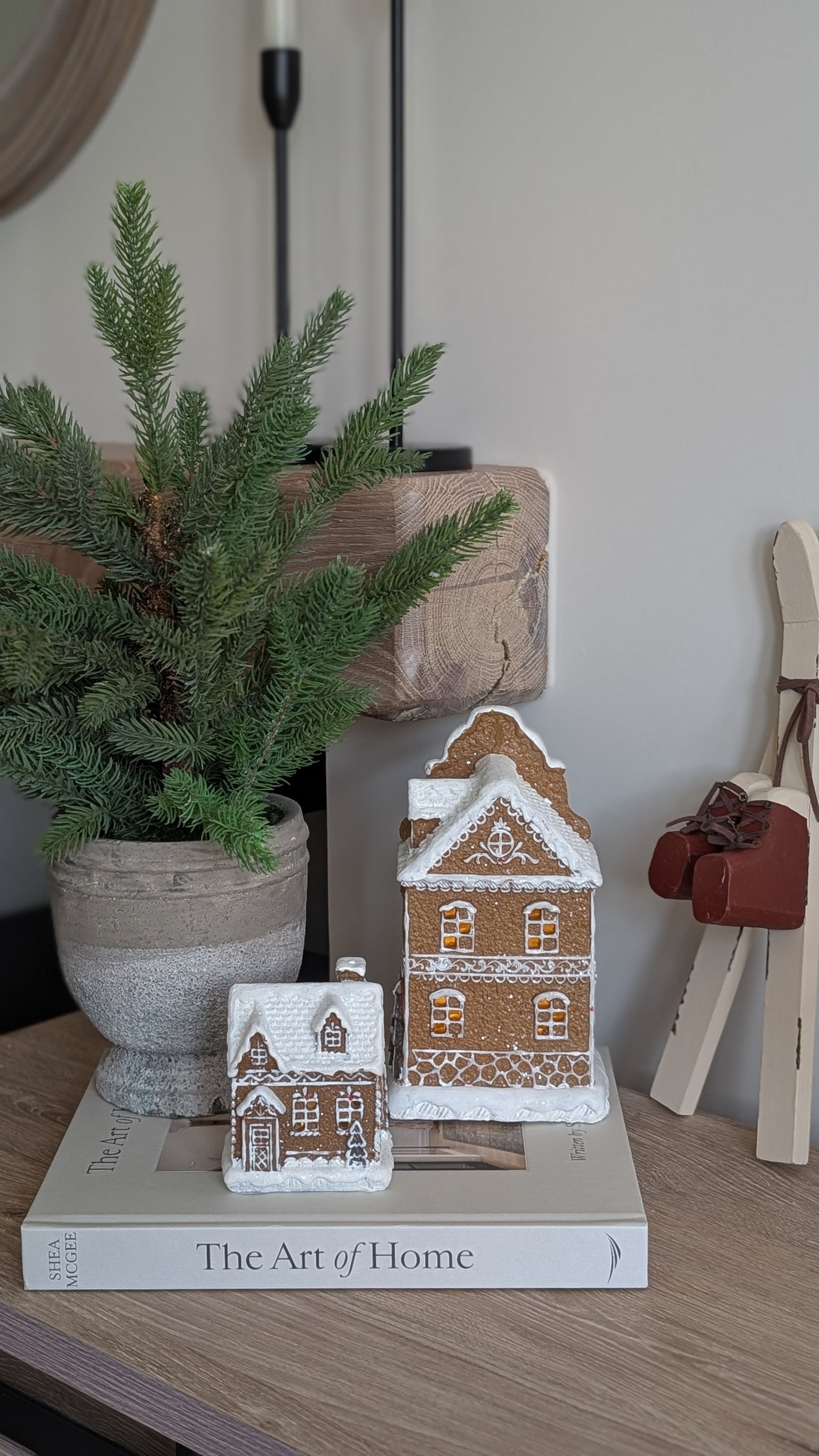 LED Gingerbread Houses