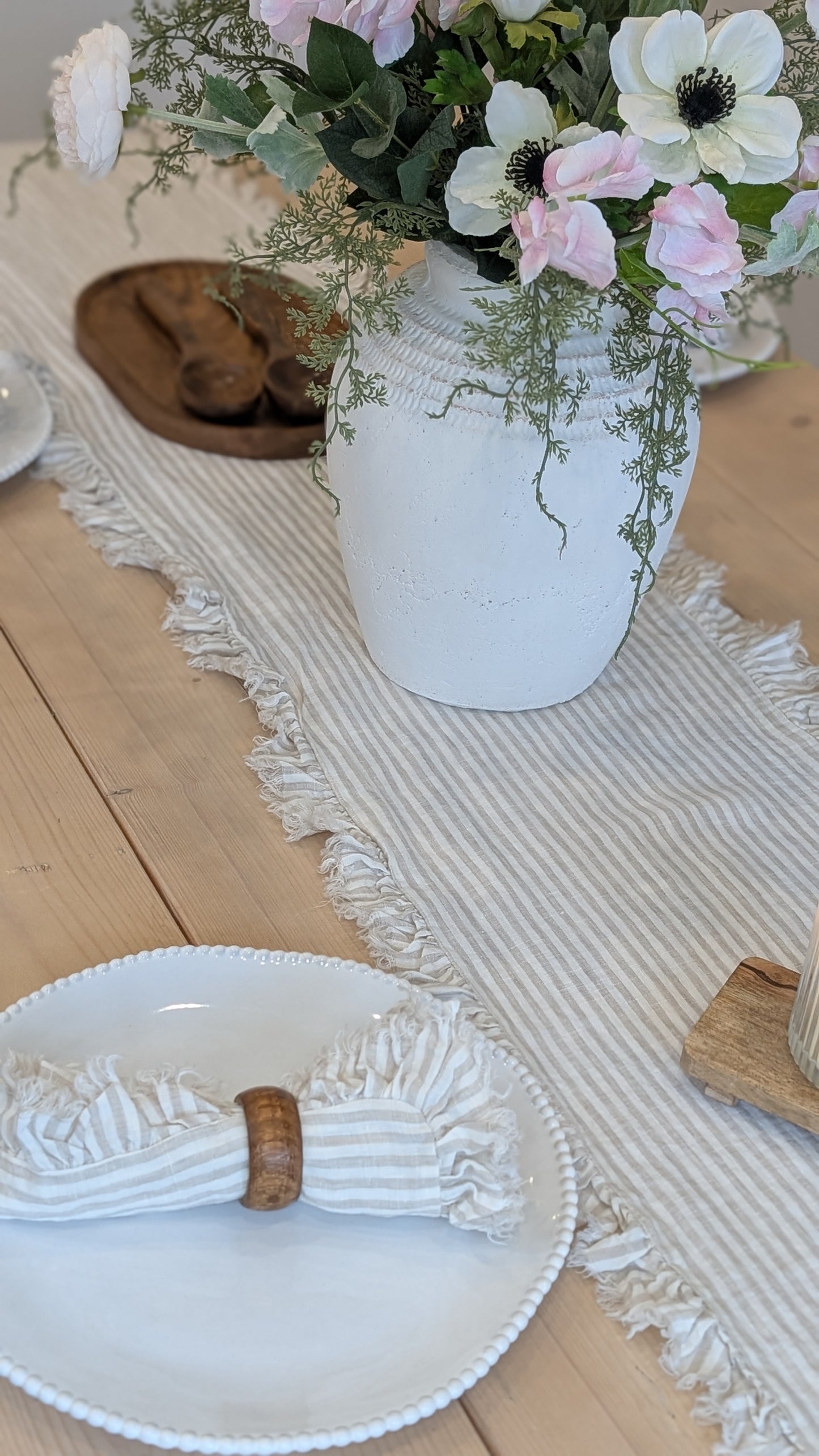Natural Striped Ruffle Tableware