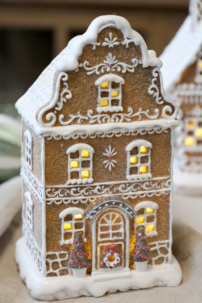 LED Gingerbread Houses