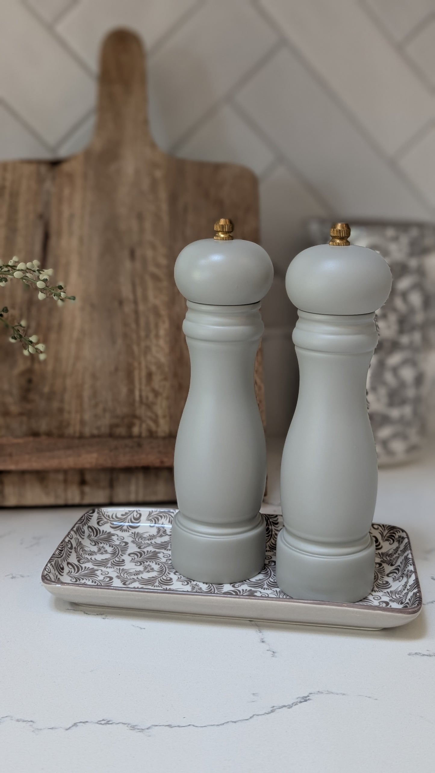 Salt and Pepper Grinder Set Latte