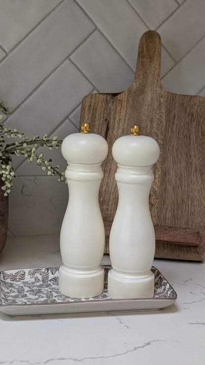 Salt and Pepper Grinder Set Cream