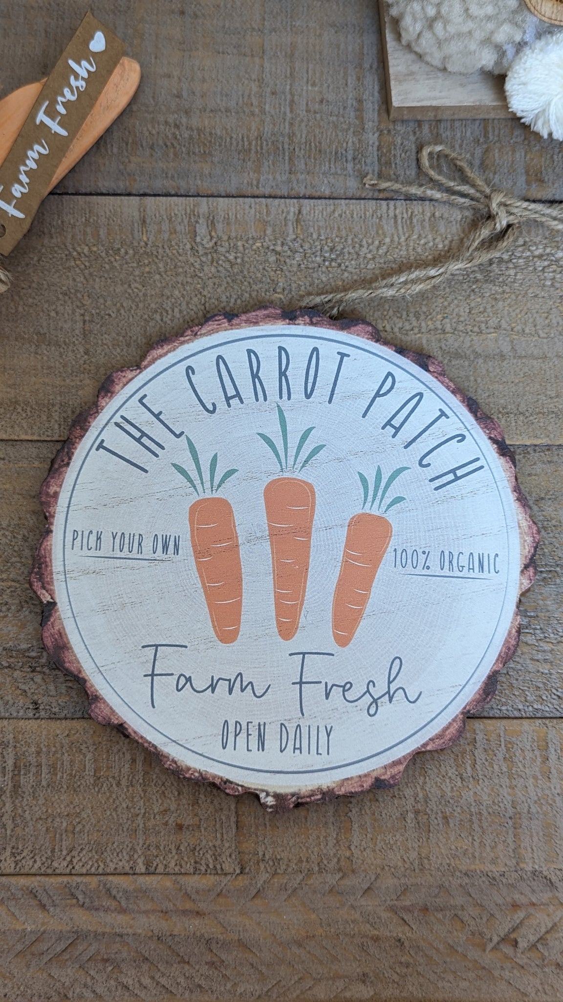 Carrot Patch Hanger
