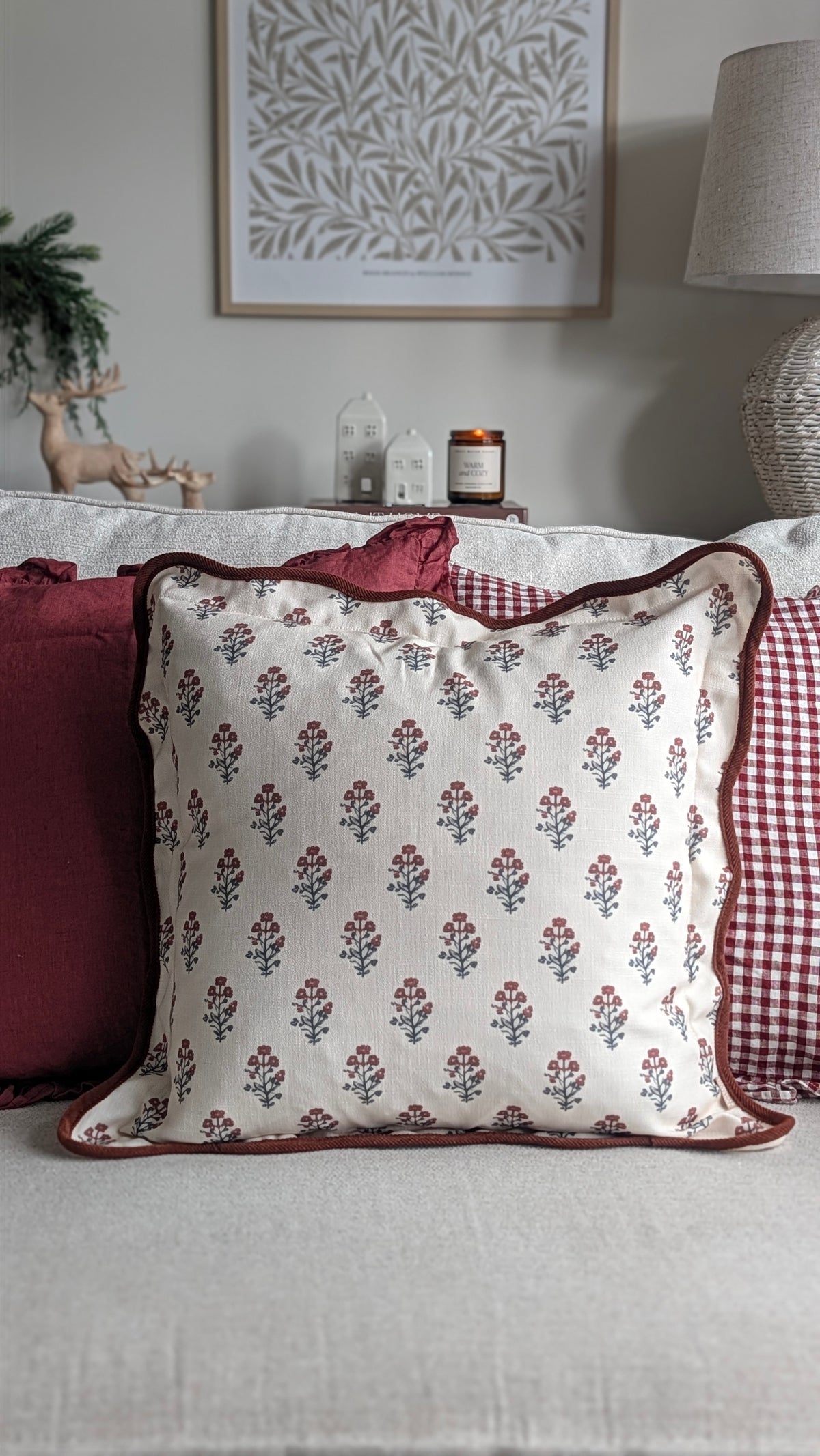 Christmas Print Scallop Edged Cushion Cover