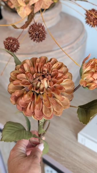 Mustard Dahlia Stem
