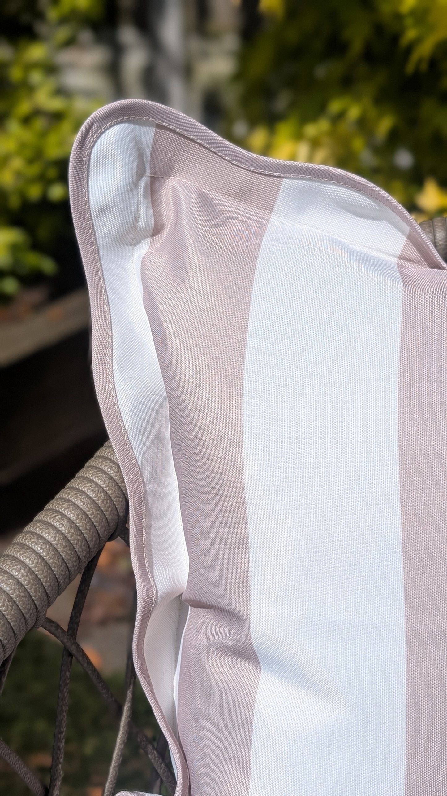 Outdoor Greige Stripe Scalloped Edge Cushion