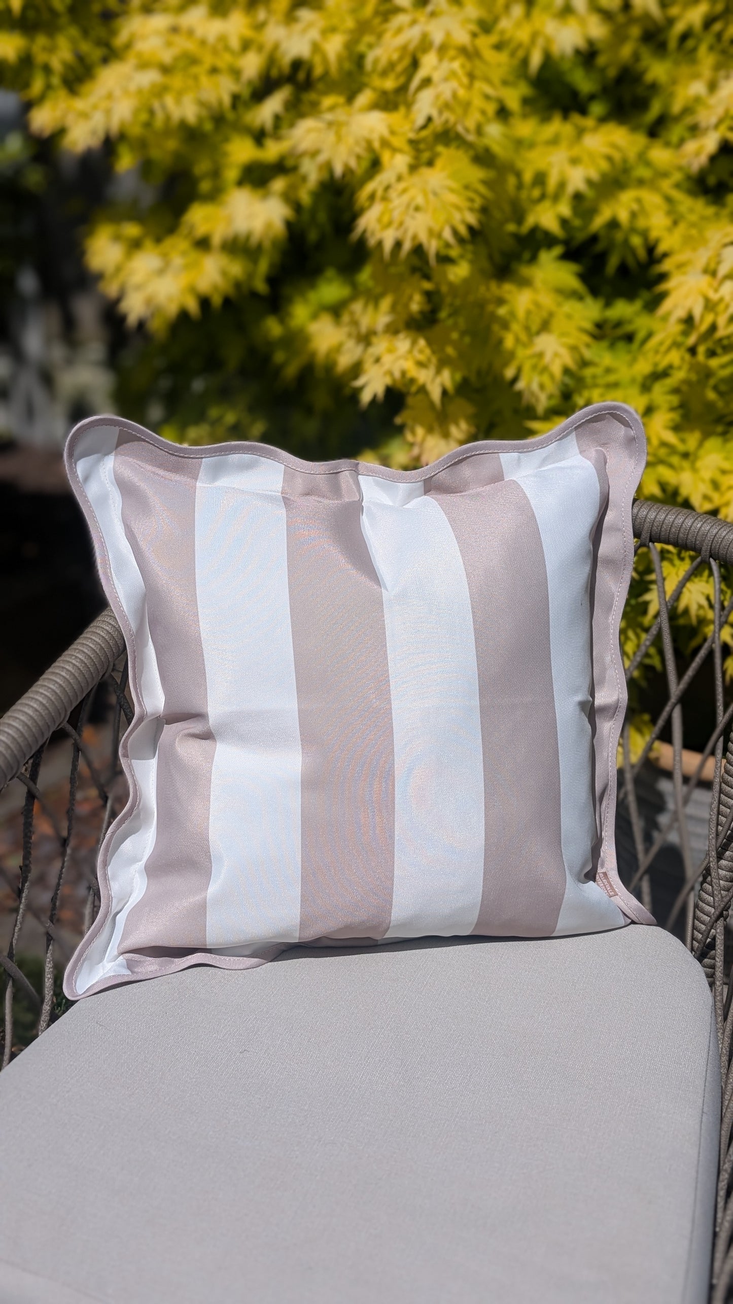 Outdoor Greige Stripe Scalloped Edge Cushion