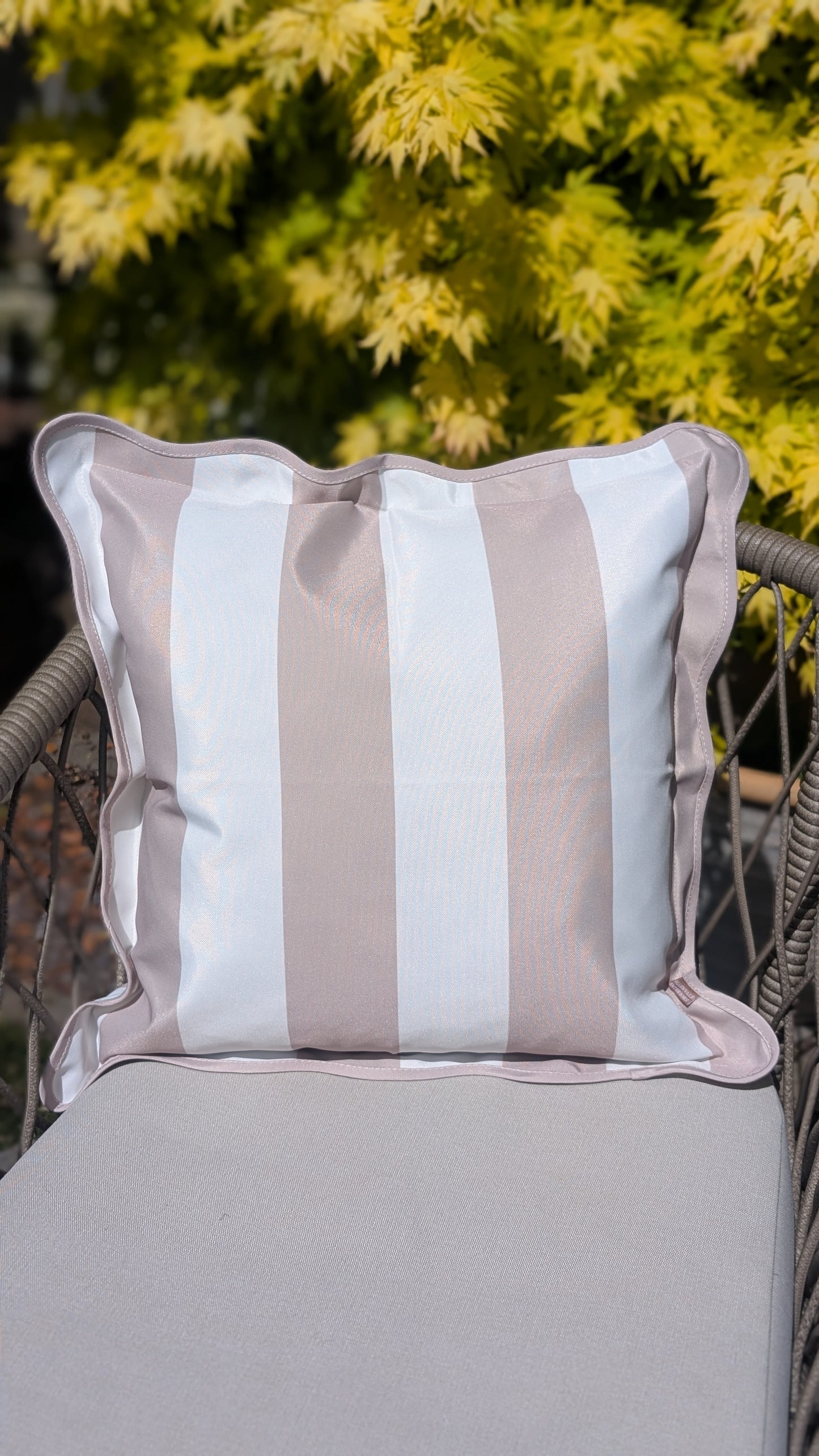 Outdoor Greige Stripe Scalloped Edge Cushion