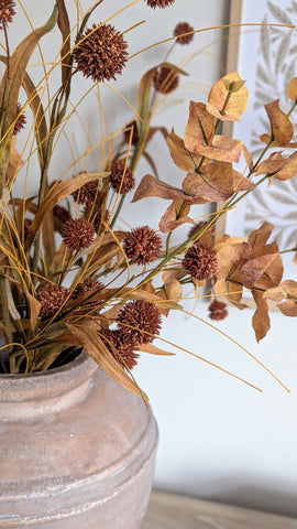 Brown Pom Pom Spray