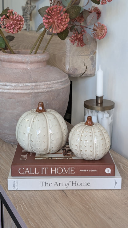 Set of 2 Embossed Pumpkins