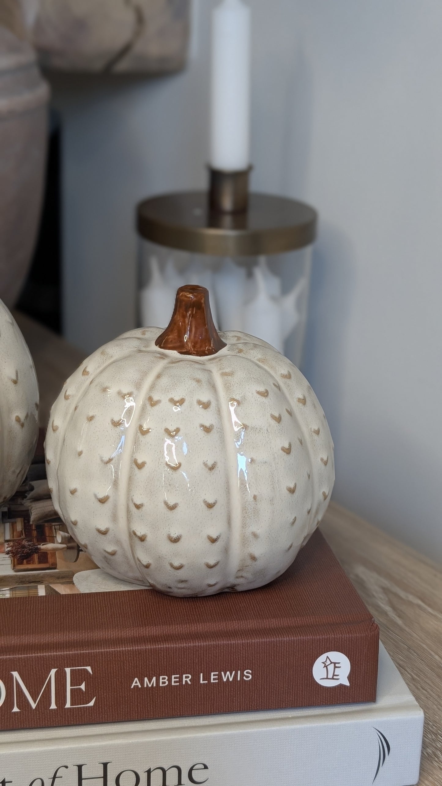 Set of 2 Embossed Pumpkins
