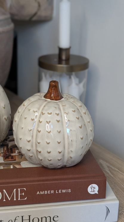 Set of 2 Embossed Pumpkins