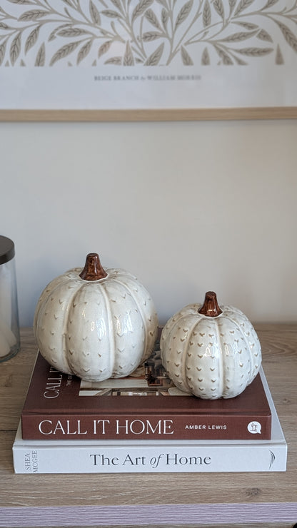 Set of 2 Embossed Pumpkins