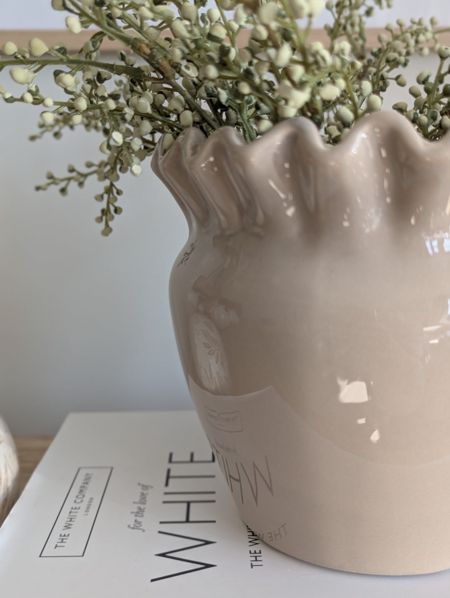 Evie Ruffle Vase