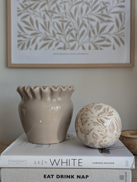 Evie Ruffle Vase