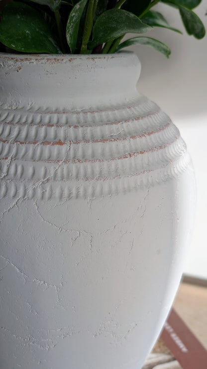 Leona Vase
