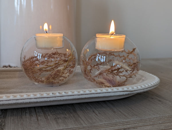 Pampas Filled Tea Light Holder